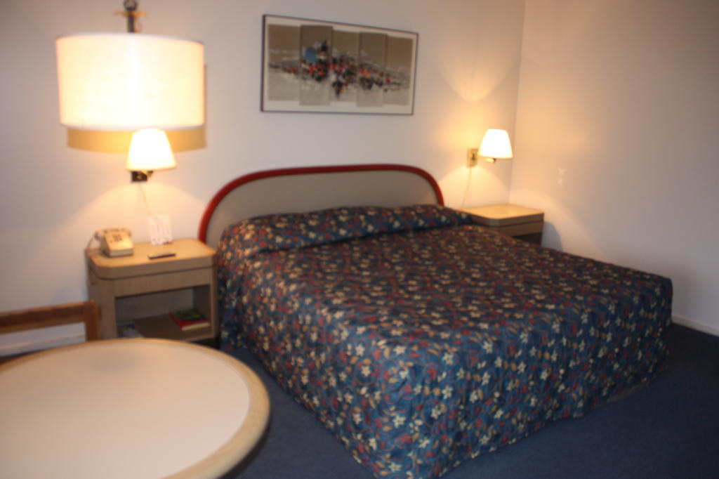 Nendel'S Motor Inn Pullman Oda fotoğraf